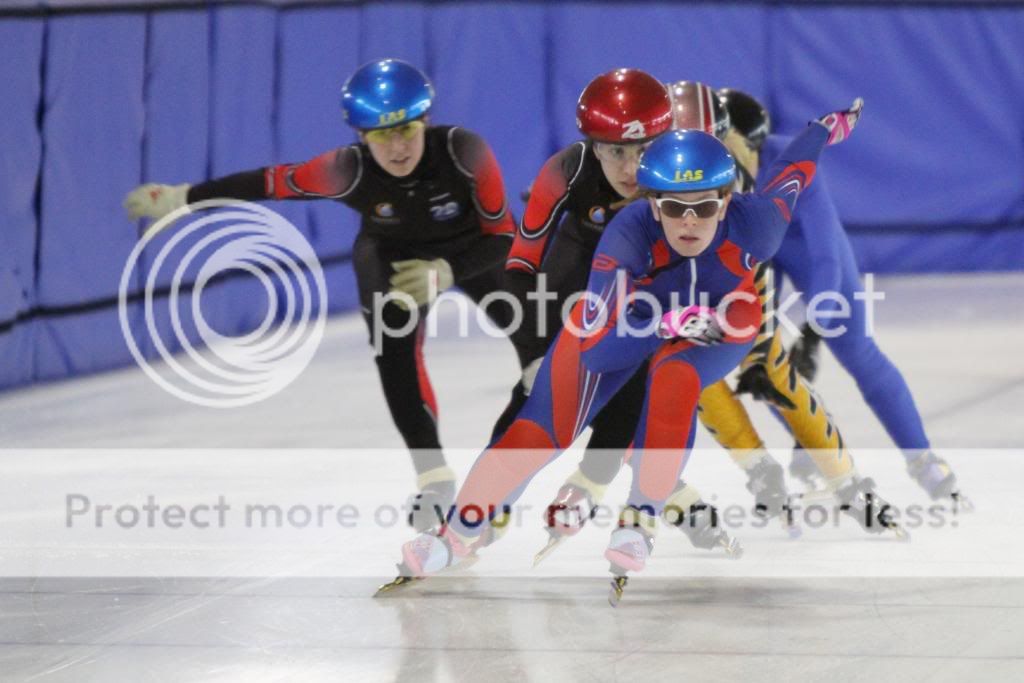 IMAGE: http://i765.photobucket.com/albums/xx294/7dKnight/IMG_45721.jpg