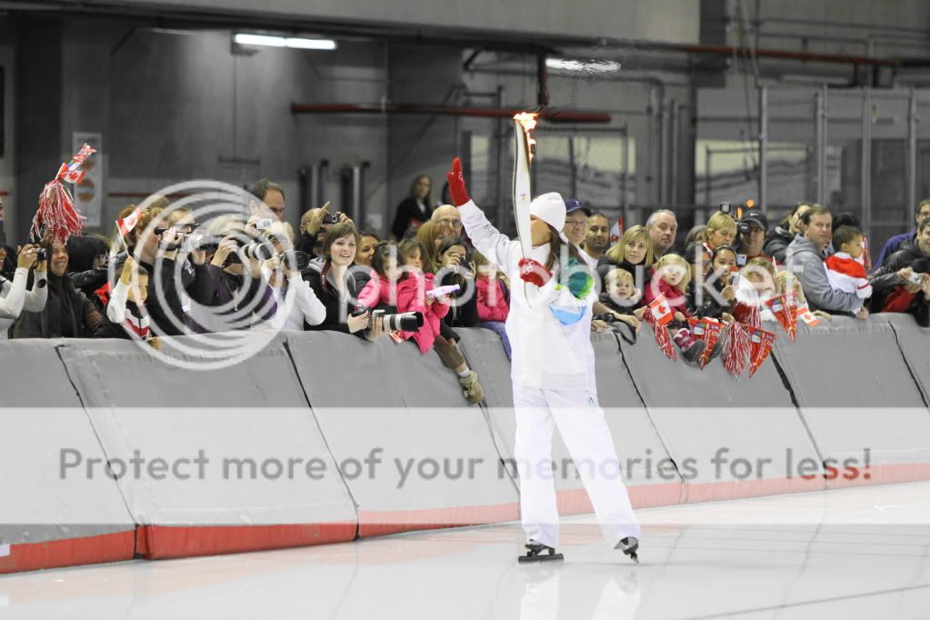 IMAGE: http://i765.photobucket.com/albums/xx294/7dKnight/IMG_63471a.jpg