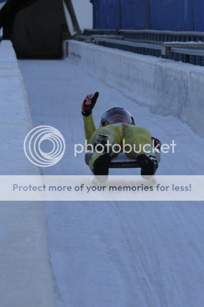 IMAGE: http://i765.photobucket.com/albums/xx294/7dKnight/IMG_78681a.jpg