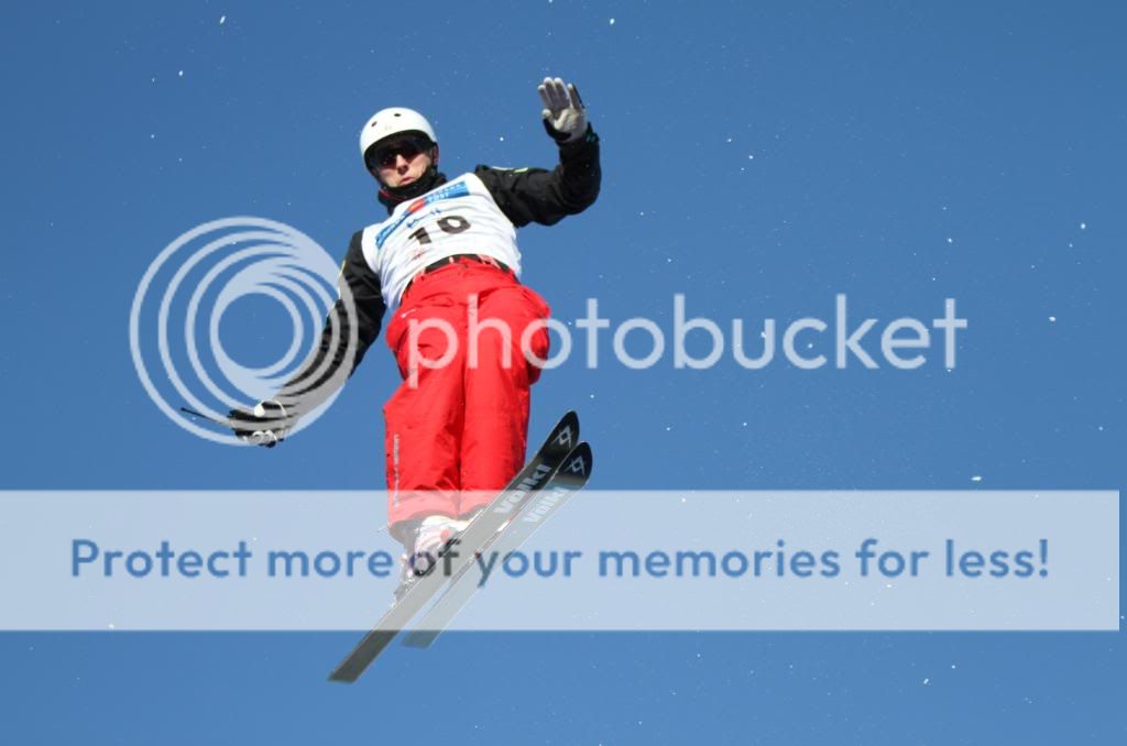 IMAGE: http://i765.photobucket.com/albums/xx294/7dKnight/World%20cup%20Aerials%202010/IMG_58691a.jpg