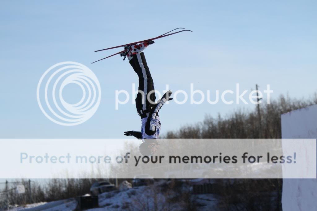 IMAGE: http://i765.photobucket.com/albums/xx294/7dKnight/World%20cup%20Aerials%202010/IMG_60031a.jpg