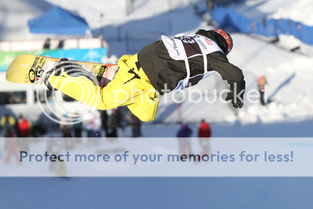 IMAGE: http://i765.photobucket.com/albums/xx294/7dKnight/snow%20boarding/IMG_76031aaa.jpg