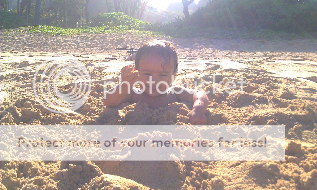 life on a beach photo: Priceless Moments @ Tha Beach* 331993_327683837271690_1758232168_o.jpg